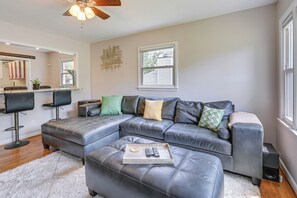 House (3 Bedrooms) | Front of property