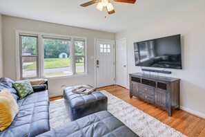 House (3 Bedrooms) | Interior