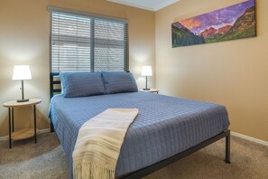 House (3 Bedrooms) | Interior - Bright Peoria Home w/ Gas Grill & Fire Pit! (Peoria)