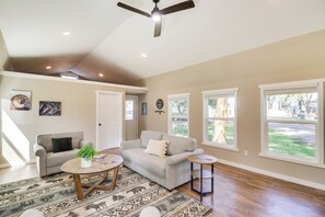 House (1 Bedroom) | Interior