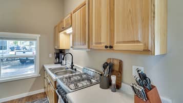 House (1 Bedroom) | Interior