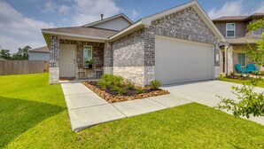 Unclassified image, 2 of 29, button - Bright Spring Vacation Rental w/ Yard & Patio! (Spring)