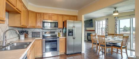 House (4 Bedrooms) | Interior