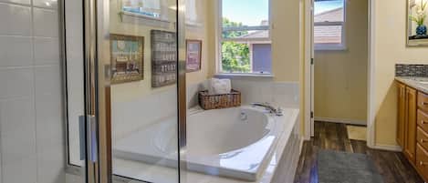 House (4 Bedrooms) | Bathroom