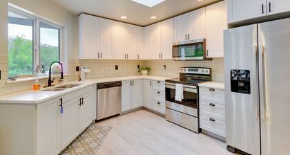 Lakefront Bremerton Vacation Rental w/ Hot Tub!