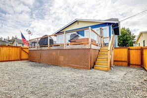 Apartment (1 Bedroom) | Interior - Dog-friendly Anacortes Retreat w/ Shared Hot Tub! (Anacortes)