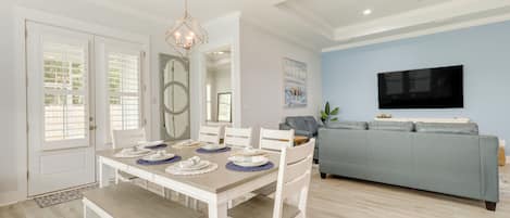 House (4 Bedrooms) | Interior
