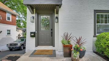 Cottage (2 Bedrooms) | Interior