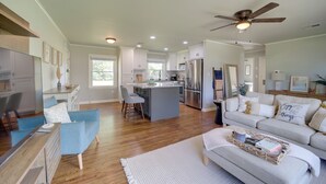 Rumah (2 Bedrooms) | Interior