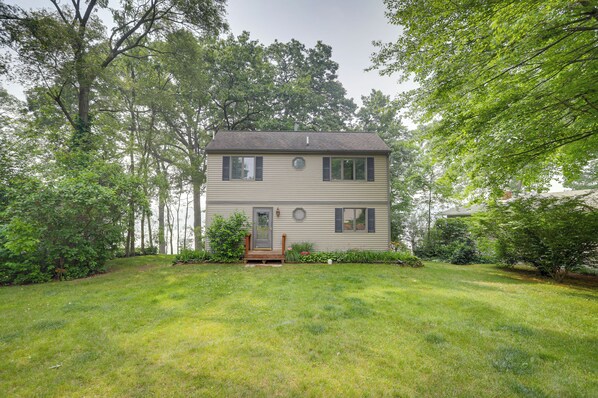 Interior - Lakefront Sister Lakes Vacation Rental w/ Dock! (Dowagiac)