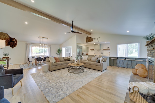 House (5 Bedrooms) | Interior