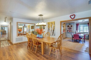 House (3 Bedrooms) | Interior - Beautiful Ouray Home w/ Patio - 3 Mi to Downtown! (Ouray)