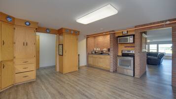 House (Multiple Bedrooms) | Interior