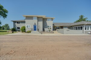Casa (Multiple Bedrooms) | Interior