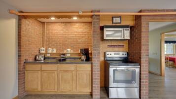 House (Multiple Bedrooms) | Interior