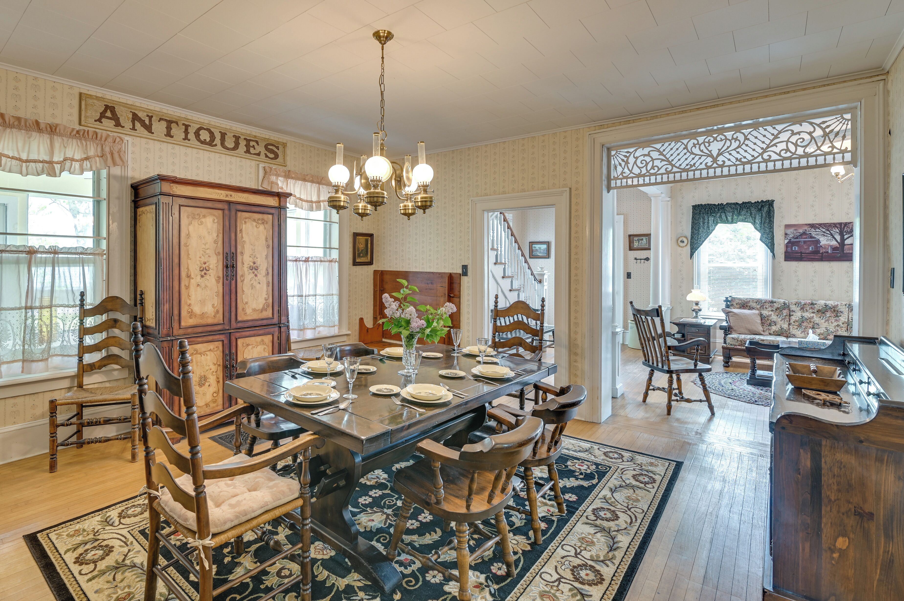 House (4 Bedrooms) | Interior