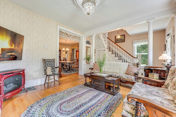 Talo (4 Bedrooms) | Sisätilat