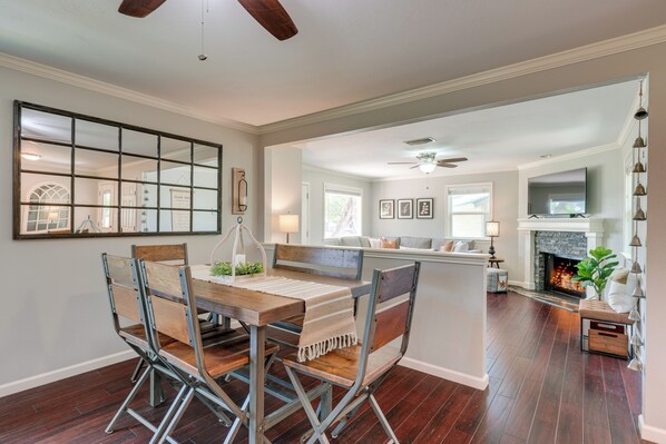 House (3 Bedrooms) | Interior - Canyon Lake Vacation Rental < 1/2 Mi to Water! (Canyon Lake)