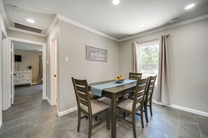 Dining - Pet-friendly Canyon Lake Home < 2 Mi to Comal Park (Canyon Lake)