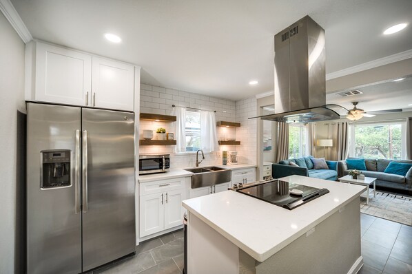 Private kitchen - Pet-friendly Canyon Lake Home < 2 Mi to Comal Park (Canyon Lake)