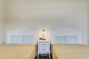 Apartment (0 Bedroom) | Interior