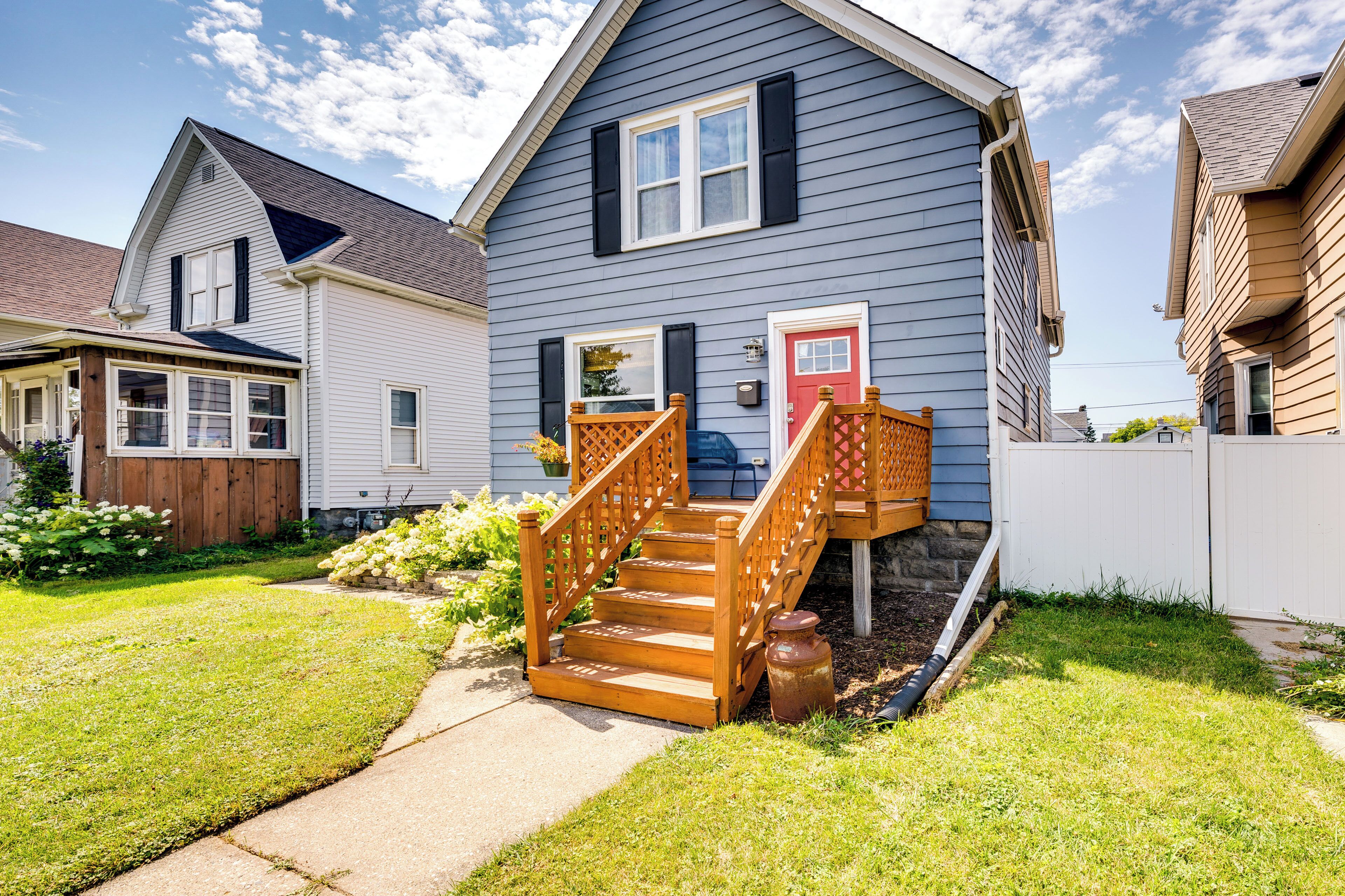 House (4 Bedrooms) | Front of property