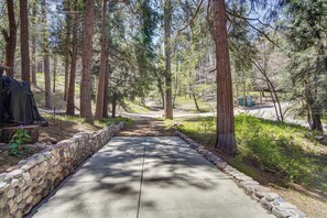 House (1 Bedroom) | Interior - Crestline Vacation Rental, Close to Hiking Trails! (Crestline)