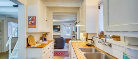 House (1 Bedroom) | Interior