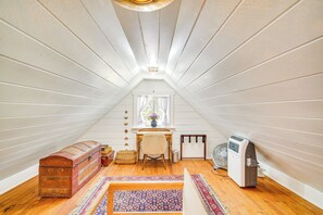 House (1 Bedroom) | Interior