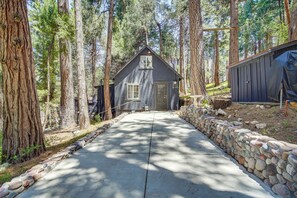 House (1 Bedroom) | Interior - Crestline Vacation Rental, Close to Hiking Trails! (Crestline)