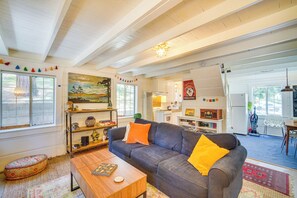 House (1 Bedroom) | Interior