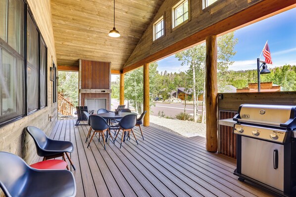 House (4 Bedrooms) | Interior - Mountain Views: Luxurious Grand Lake Escape! (Grand Lake)