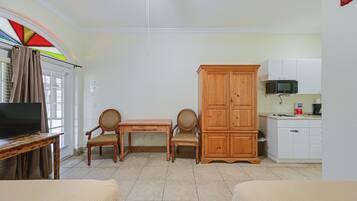 Apartment (0 Bedroom) | Interior