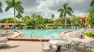 Apartment (0 Bedroom) | Interior