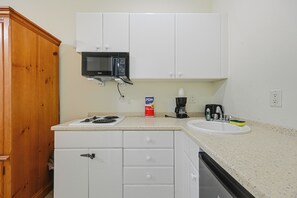 Apartment (0 Bedroom) | Interior