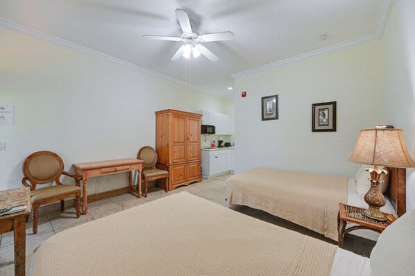 المنشأة من الداخل