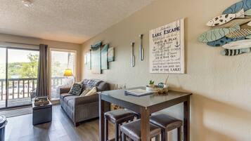 Apartment (1 Bedroom) | Interior