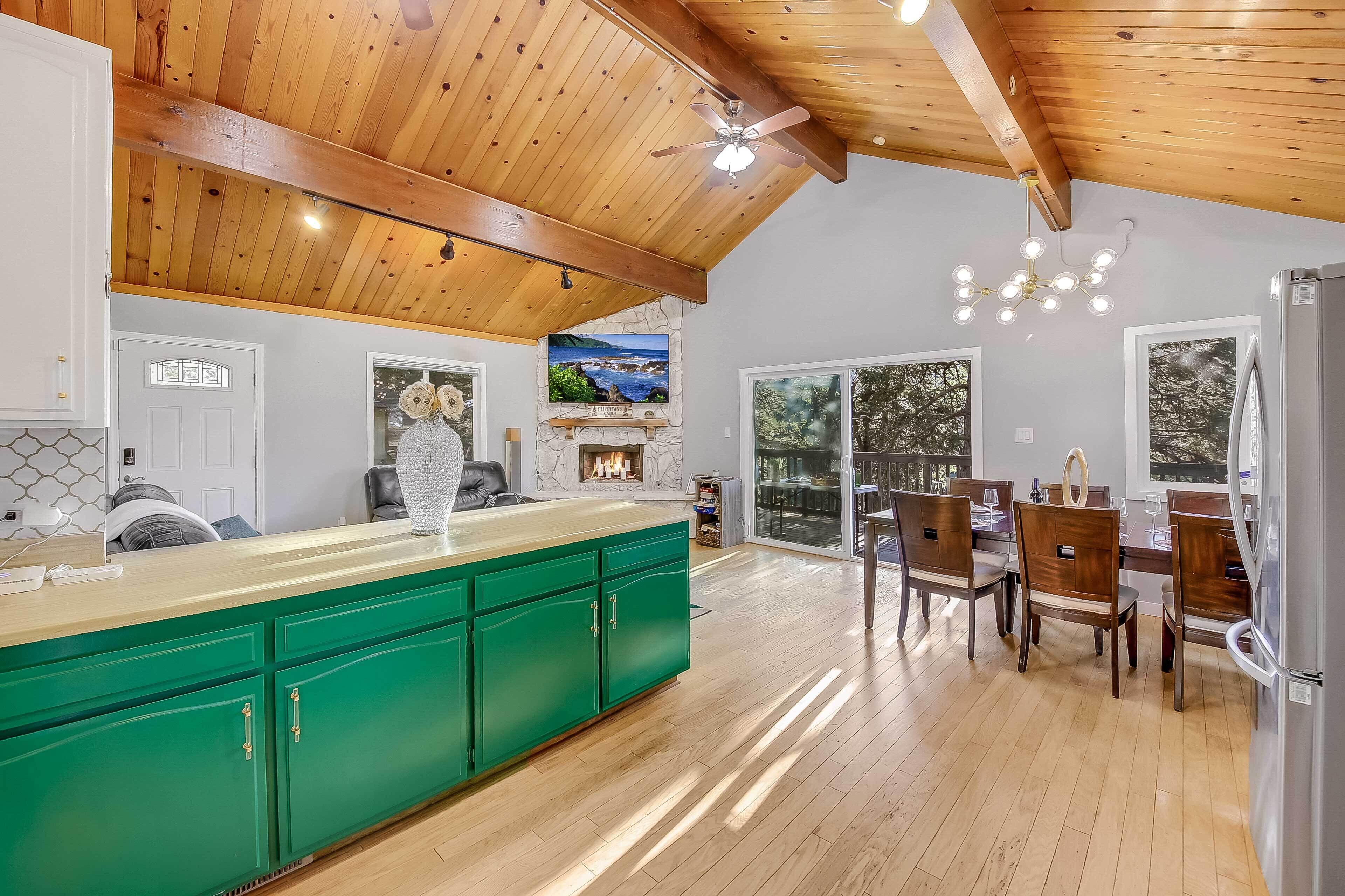 House (4 Bedrooms) | Interior