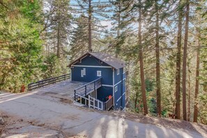 House (4 Bedrooms) | Interior - Tree-lined Lake Arrowhead Cabin ~ 1 Mi to Village! (Lake Arrowhead)
