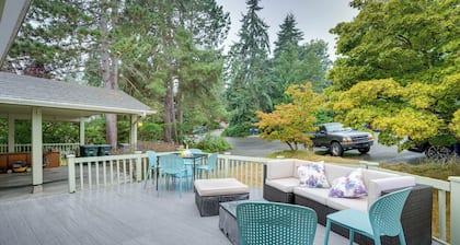 Expansive Lake Forest Park Home w/ Private Deck!