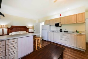 Apartment (0 Bedroom) | Interior - Boat, Bird & Bask: Studio 15 Mi to Everglades NP (Naples)