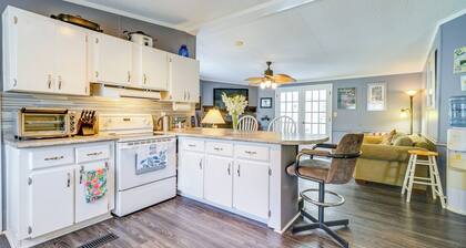 Secluded Hampstead Vacation Rental With Deck!