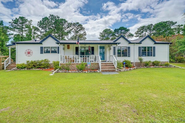 Secluded Hampstead Vacation Rental With Deck! - Surf City, NC