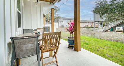 3 Blocks to Kure Beach: Home w/ Patio!