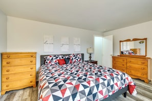 Apartment (2 Bedrooms) | Interior - 4 Mi to Dtwn Rochester: Charming Apt w/ Patio! (Rochester)