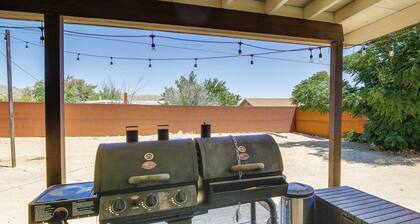 Joshua Tree Home w/ Patio - 5 Mi to National Park!