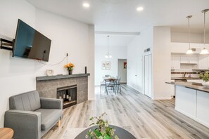 House (3 Bedrooms) | Interior - Game Room & Pool: Family Home in The Colony! (The Colony)