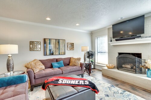< 1 Mi to OU Campus - Norman Vacation Rental