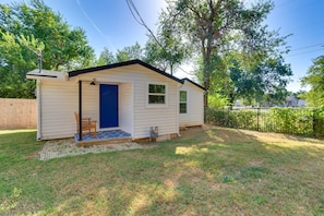Interior - Cozy Oklahoma Getaway w/ Covered Patio (Norman)