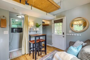 Interior - Tiny Home w/ Fire Pit: Trail Access On-site! (Asheville)